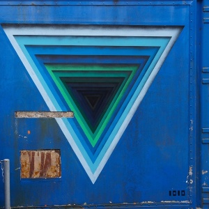 1010 é um artista alemão que mistura spray, geometria e paletas de cores vivas - Divulgação/facebook.com/1010art