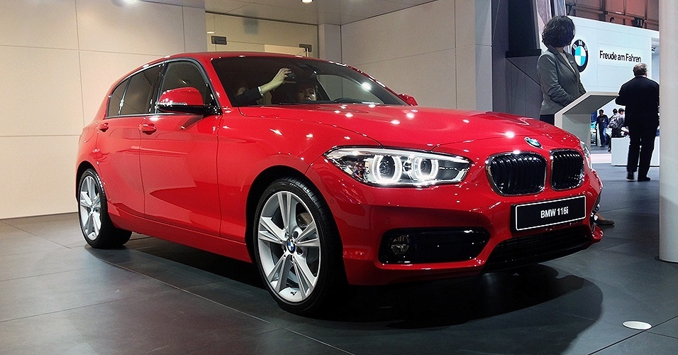 BMW Série 1 no Salão de Genebra 2015 - André Deliberato/UOL