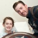 Chris Pratt e Chris Evans visitam hospital infantil de Seattle - Divulgação/Seattle Children's Hospital