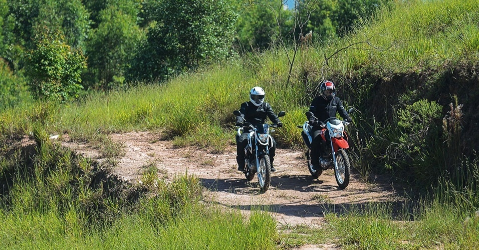 Honda NXR 160 Bros vs. Yamaha XTZ 150 Crosser - Doni Castilho/Infomoto