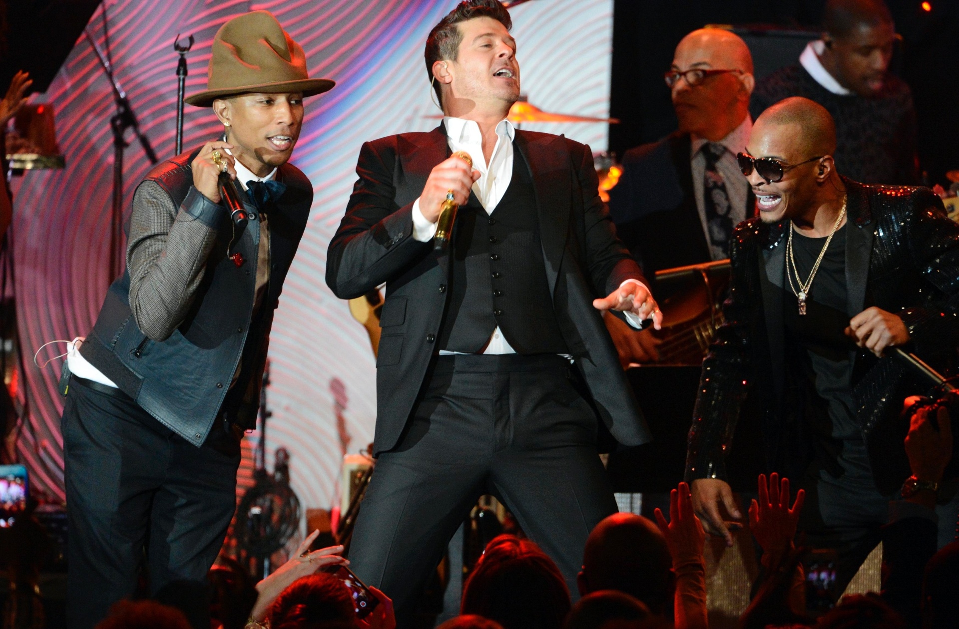 Pharrell Williams, Robin Thicke e T.I se apresentaram em janeiro deste ano em um pré-show do Grammy - Phil McCarten/Reuters