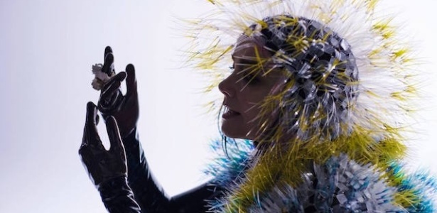 12.mar.2015 - A cantora Björk em cena do clipe de "Lionsong", primeiro single de seu álbum "Vulnicura" lançado em vídeo - Divulgação