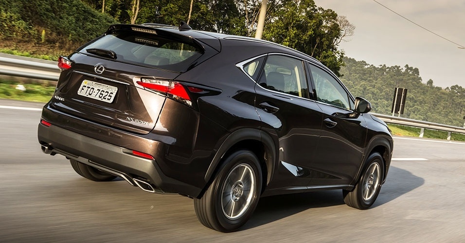 Lexus NX 200t - Divulgação