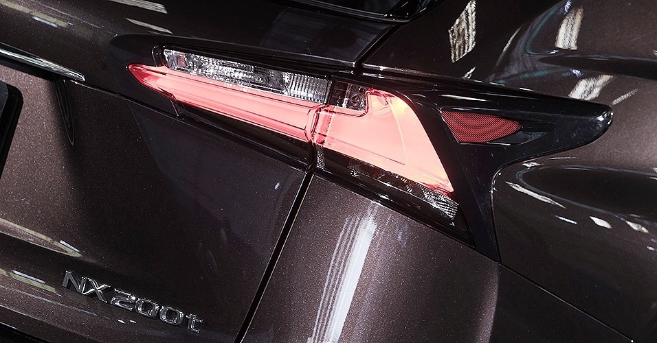 Lexus NX 200t - Divulgação