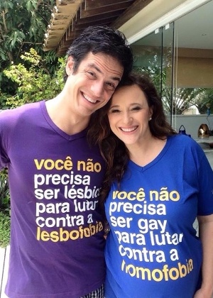 14.mar.2015 - Mateus Solano e a mulher, a atriz Paula Braun, ainda grávida