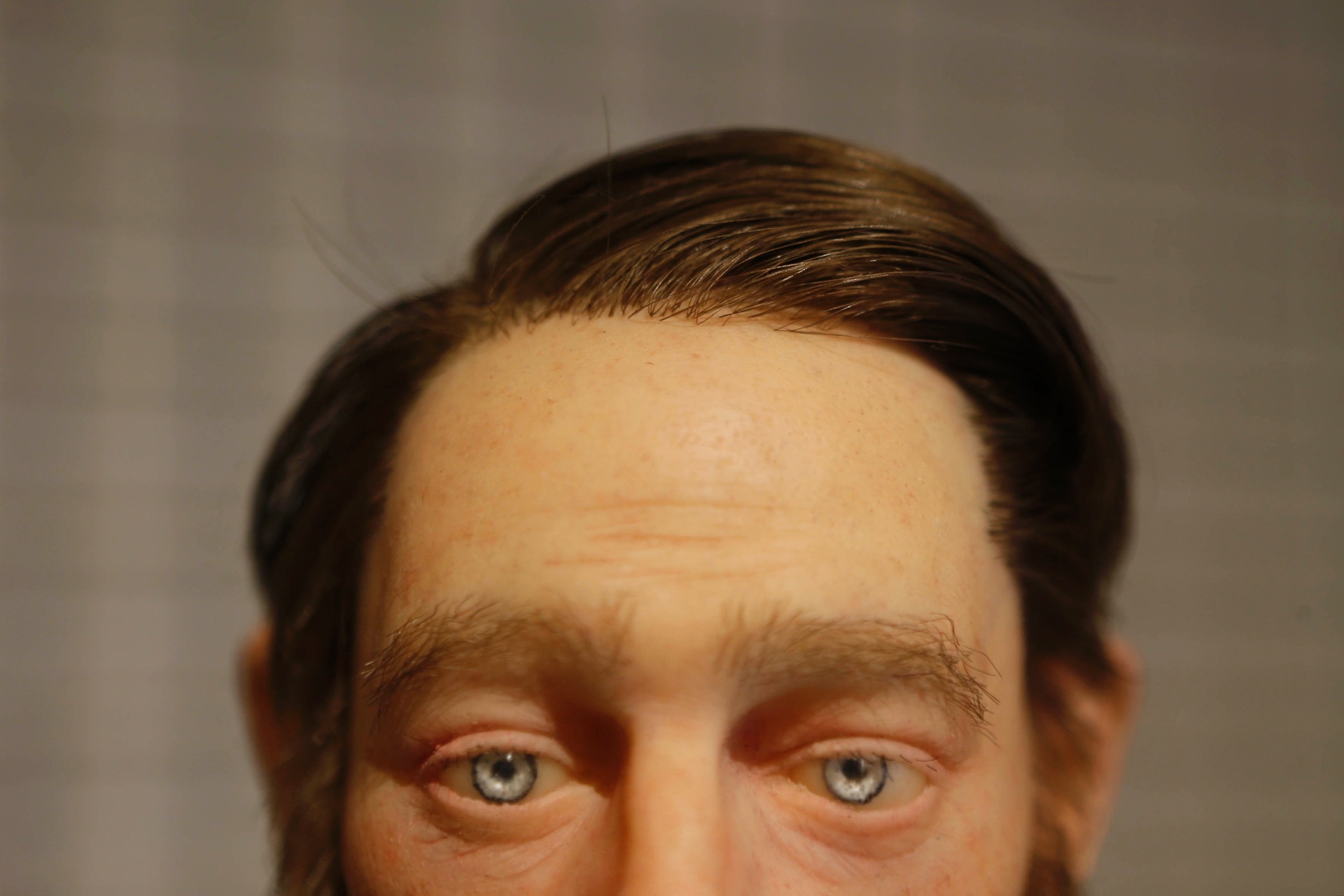 Escultura de Giovani Caramello, artista de 24 anos de Santo André (SP) comparado ao australiano Ron Mueck - Junior Lago/UOL