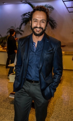 17.mar.2015 - O ator Irandhir Santos na cerimônia de entrega dos prêmios aos melhores das artes da APCA, no Teatro Paulo Autran, em São Paulo