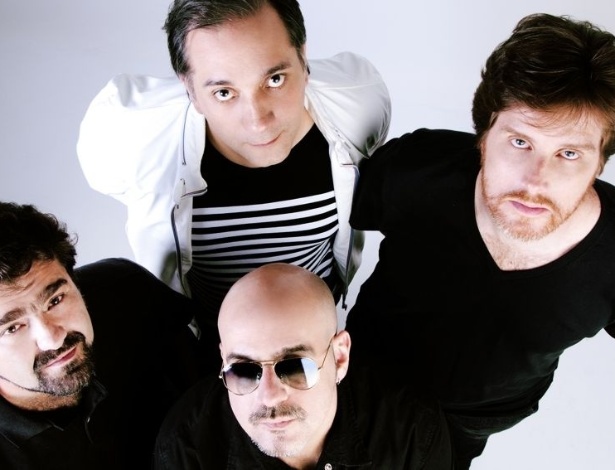 Álvaro Birita (bateria), Bruno Gouveia (vocal, no alto), Carlos Coelho (guitarra) e Miguel Flores (teclado) - Divulgação