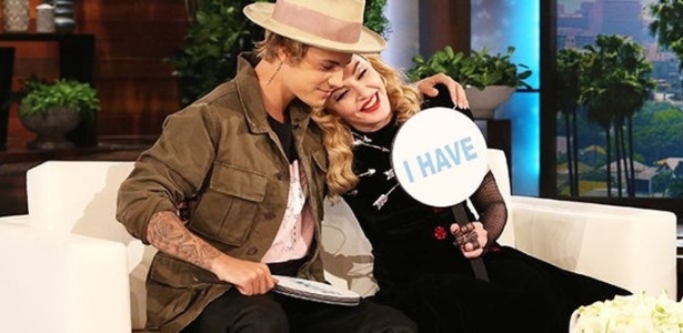 Madonna e Justin Bieber foram os convidados do quadro "Never Have I Ever" do The Ellen Show nesta quarta (18)
