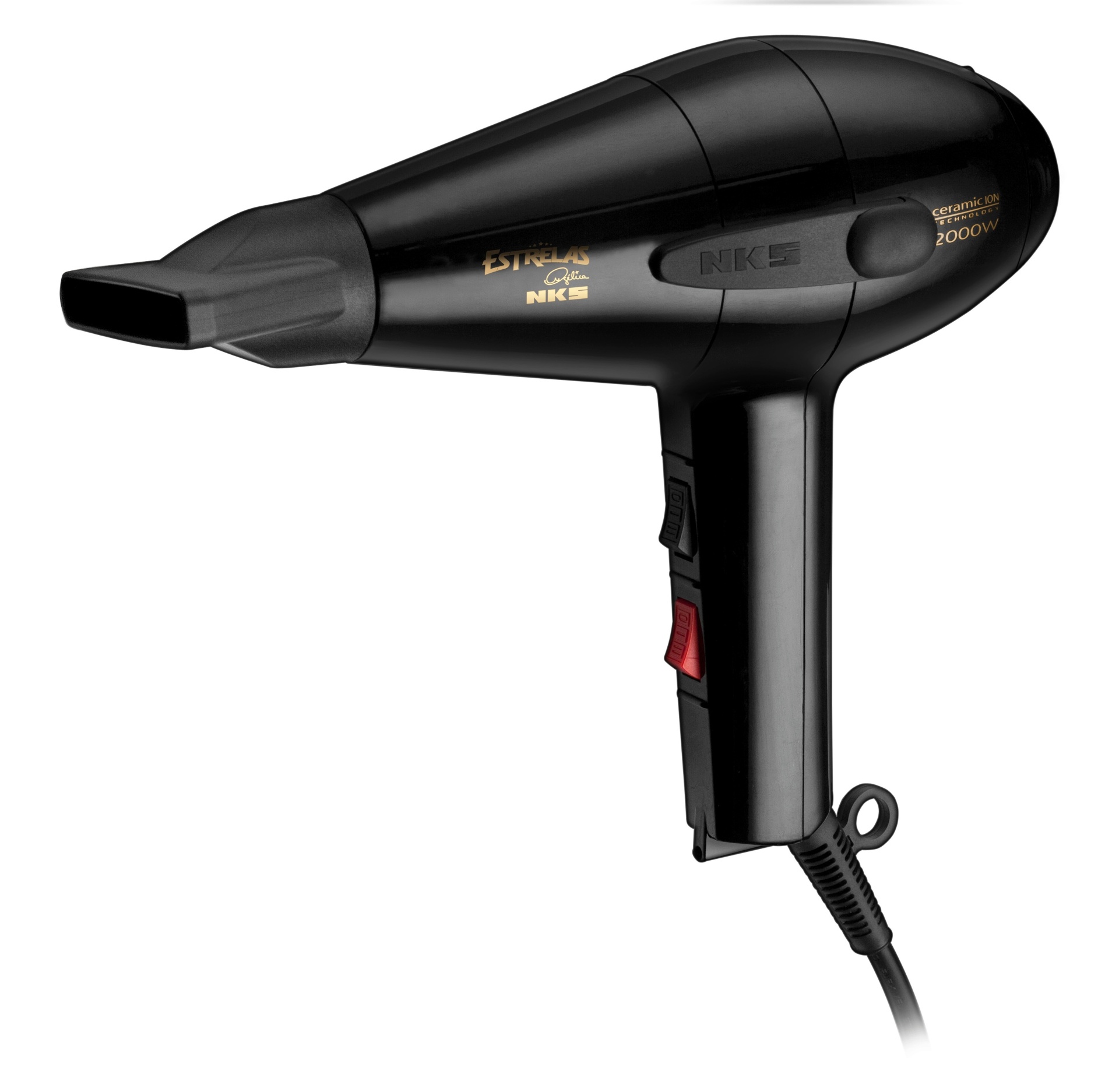 Secador Estrelas TS-889 de 2000W, da NKS. De uso profissional, o secador tem três níveis de temperatura, duas velocidades e ar frio. Preço sugerido: R$ 89,90. SAC: 0800 095 1928 | Preço e disponibilidade pesquisados em março de 2014 e sujeitos a alterações - Divulgação