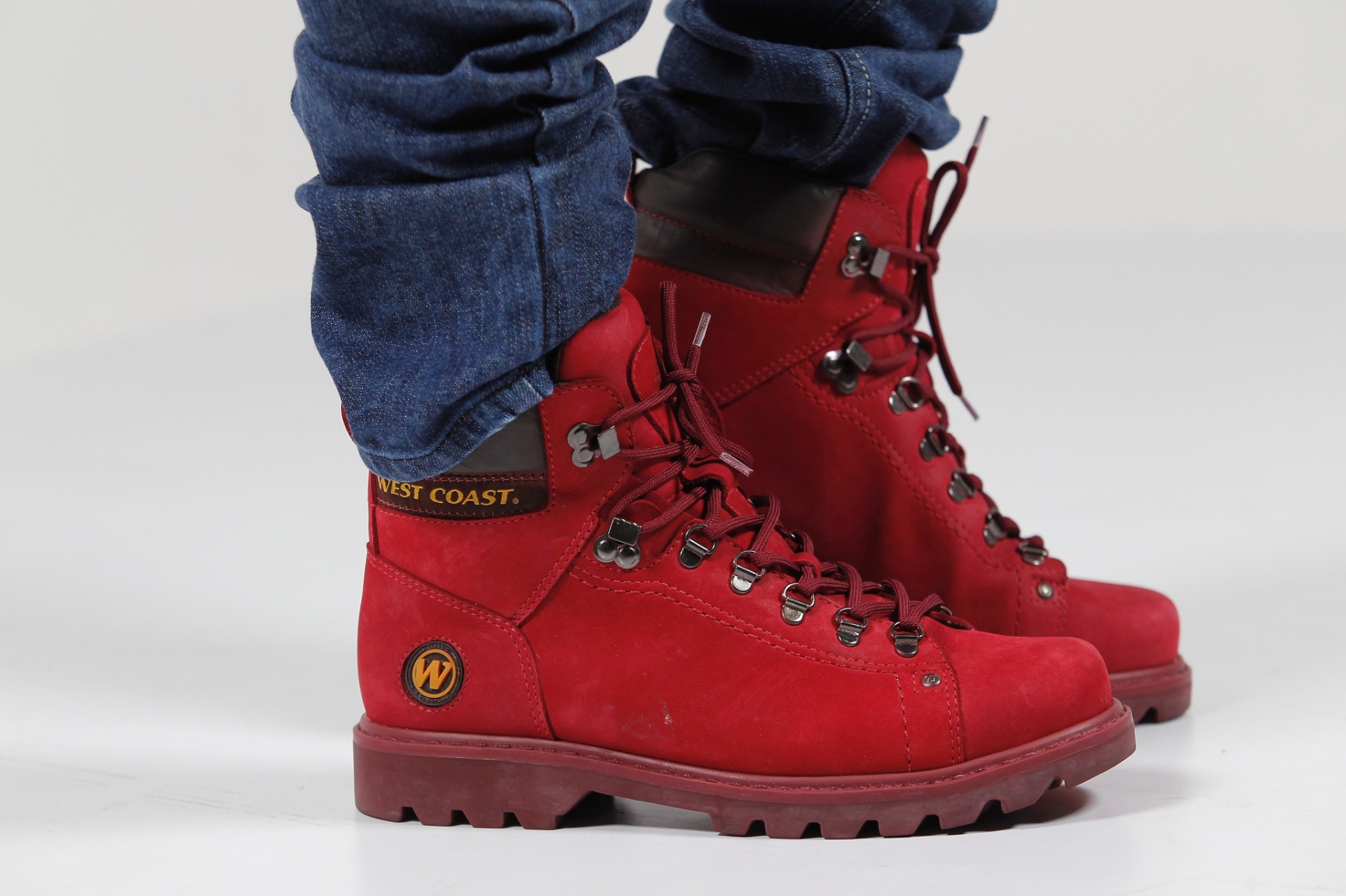 Tênis abotinado, da West Coast, R$ 249,90 - Reinaldo Canato/UOL