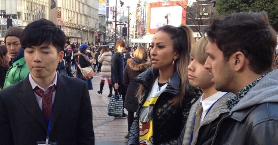 Sabrina Sato passa cinco dias no Japão e grava programa sobre curiosidades nas ruas de Tóquio