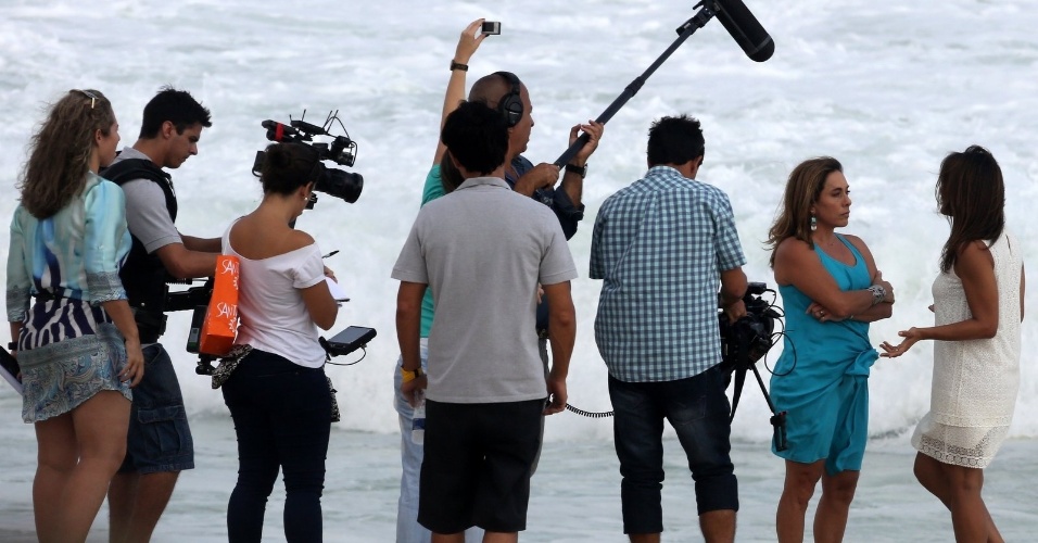 24.mar.2015 - Cissa Guirmarães grava quadro "Gentem como a gente", do novo Vídeo Show, com Dira Paes