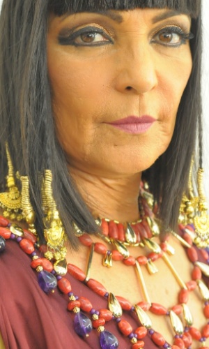 Caracterização de envelhecimento da atriz Angelina Muniz, que interpreta a rainha Tuya, "Os Dez Mandamentos"