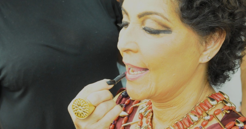 Caracterização de envelhecimento da atriz Angelina Muniz, que interpreta a rainha Tuya, "Os Dez Mandamentos"