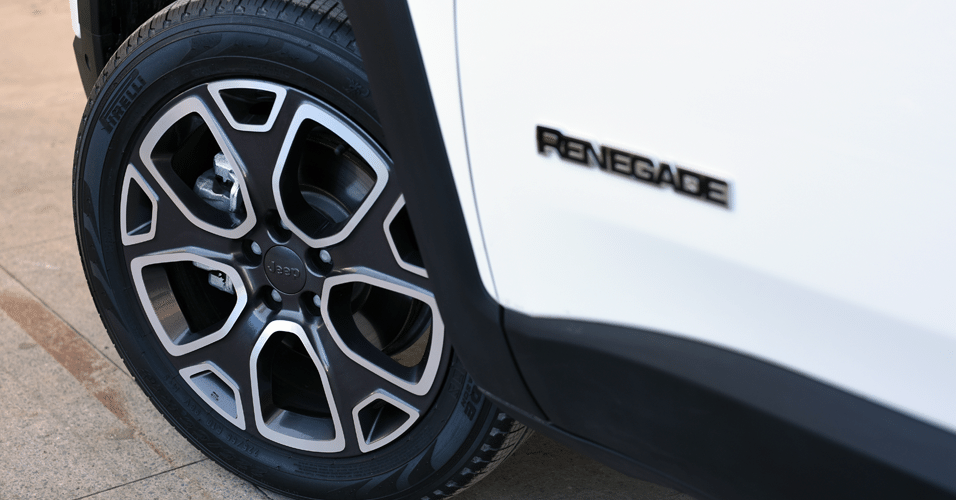 Jeep Renegade Longitude - Murilo Góes/UOL