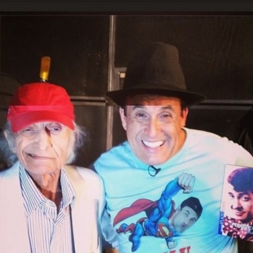 26.mar.2015 - O apresentador Sérgio Mallandro postou uma foto ao lado de Jorge Loredo em sua homenagem ao humorista morto nesta quarta-feira