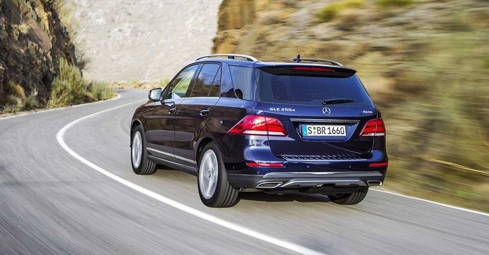 Mercedes-Benz GLE 250d - Divulgação