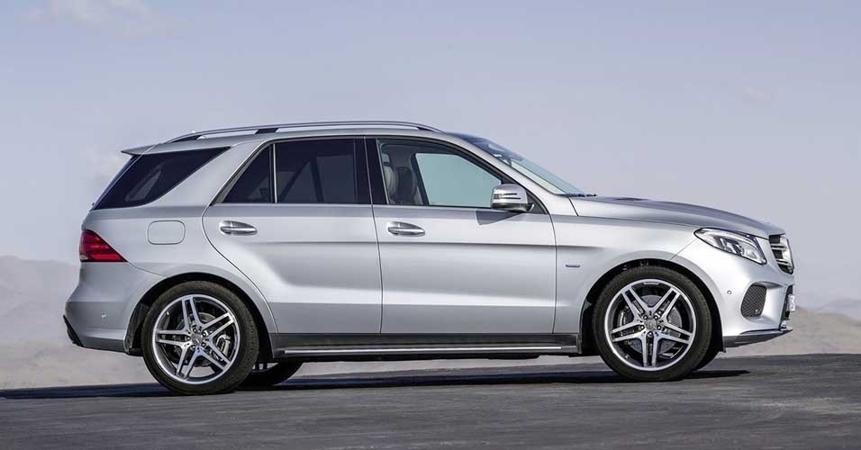 Mercedes-Benz GLE 500e - Divulgação