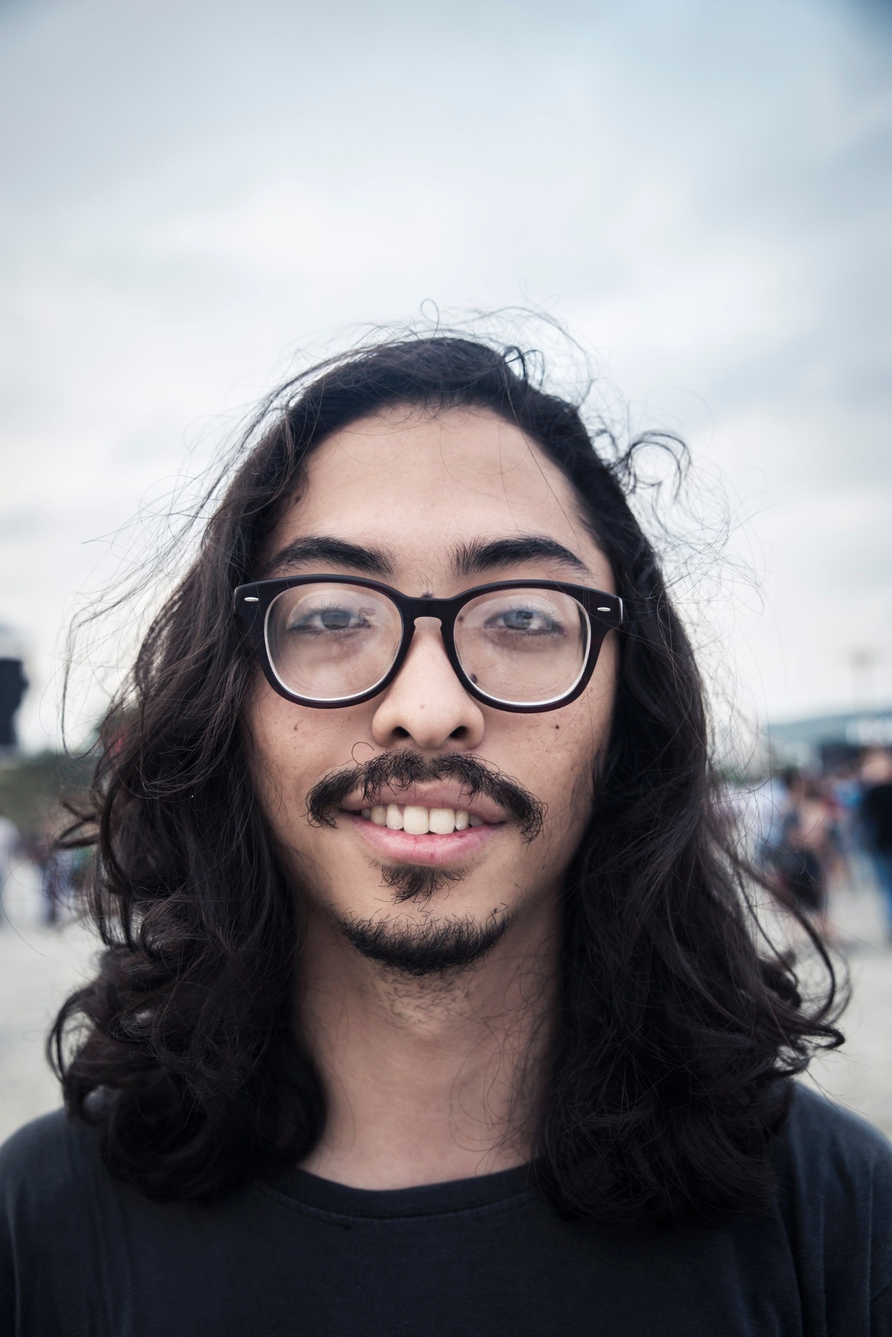 Mais comportado, o bigode e o cavanhaque é um clássico, e uma das escolhas de quem foi ao Lollapalooza Brasil 2015. - Rafael Roncato/UOL