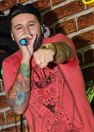 Dan Nunes, vocalista da banda Tr3vo, foi morto após show em um bar em Santos (SP) - Reprodução/Facebook