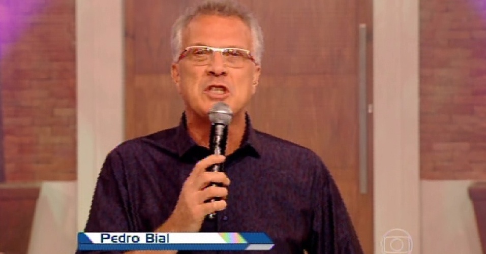 31.mar.2015 - Pedro Bial dá início ao programa desta terça-feira