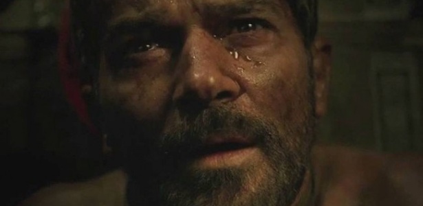Antonio Banderas interpreta um dos mineiros preso em uma mina no Chile - Divulgação
