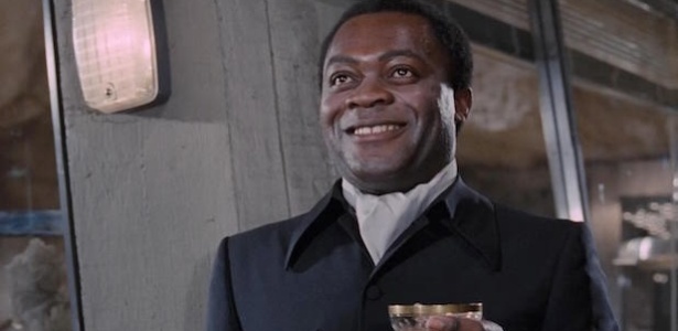 Ator Yaphet Kotto em cena de "007 Viva e Deixe Morrer", 1973 - Reprodução