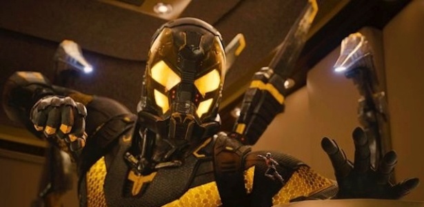 Yellowjacket aparece pela primeira vez combatendo o "Homem-Formiga" - Reprodução/EW