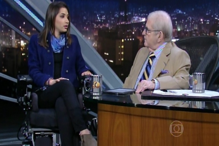 9.abr.2015 - Laís Souza conversa com Jô Soares, no 