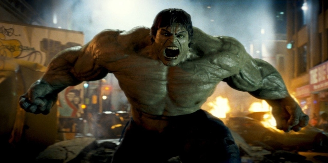 Escondido no Brasil, o cientista Bruce Banner é obrigado a voltar para os EUA na tentativa de encontrar uma cura para sua transformação em "O Incrível Hulk". Mas o exército quer fazer dele uma arma, e Banner termina em conflito com um soldado que também se torna um monstro poderoso, o Abominável, quando recebe um coquetel de uma versão do soro do supersoldado que criou o Capitão América com uma amostra de sangue do Hulk. O herói é aqui defendido por Edward Norton. - Divulgação