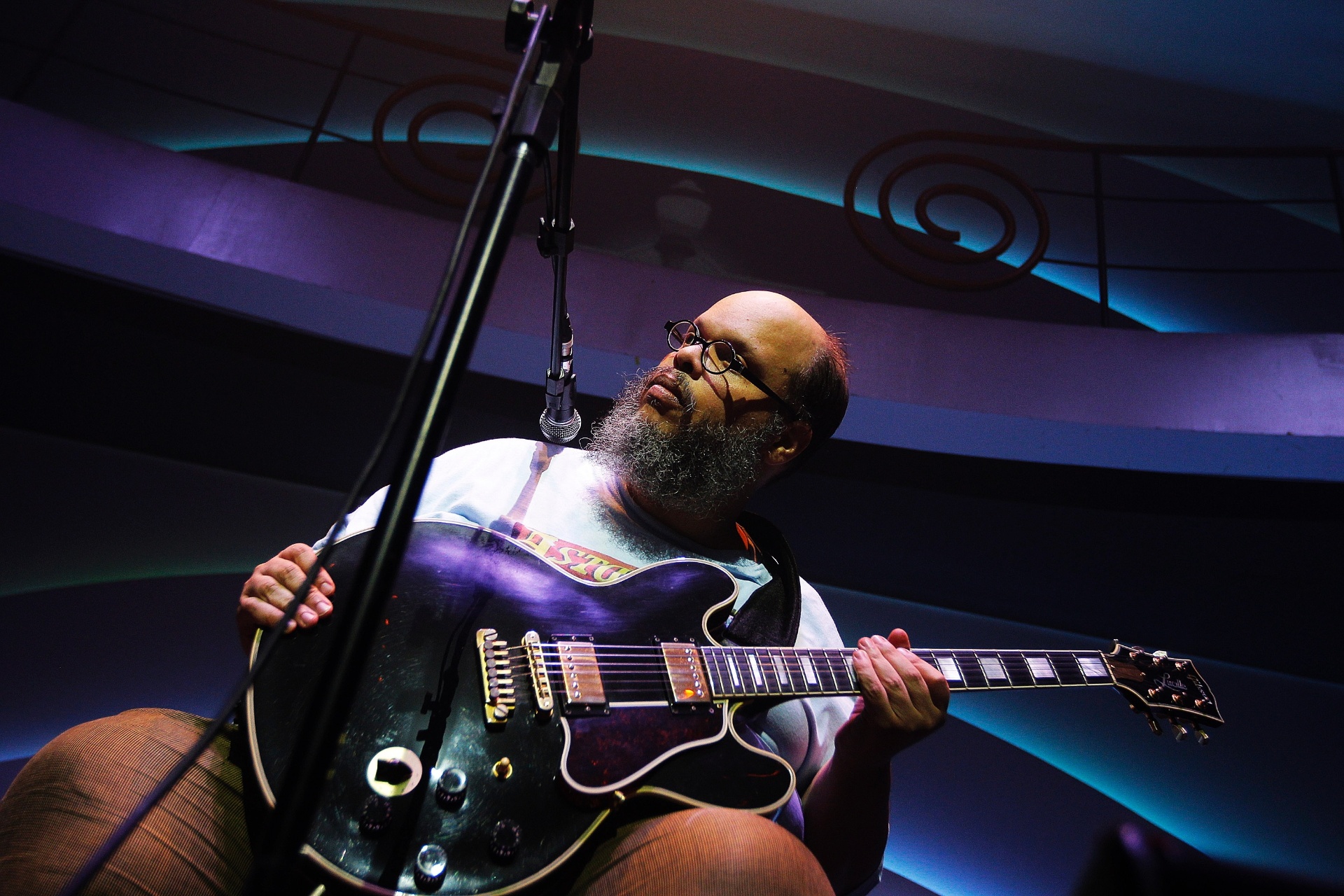 17.abr.2015 - Após declaração polêmica, o cantor Ed Motta fez show em São Paulo na casa de espetáculos Terra da Garoa - Reinaldo Canato/UOL