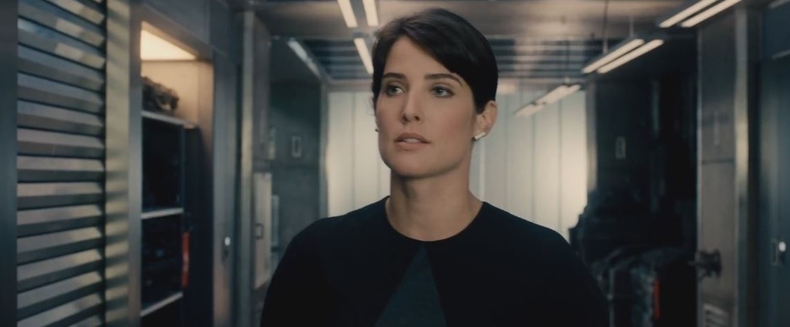 Agora trabalhando como braço direito de Tony Stark na organização dos Vingadores, Maria Hill mostra que continua boa de briga em "Era de Ultron" (2015). Mas a quem ela de fato permanece leal? Não é difícil imaginar... - Divulgação