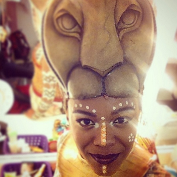 Antes de ser cover de Karin Hils em "Mudança de Hábito", a atriz e cantora mineira Josi Lopes, de 27 anos, interpretou a personagem Nala no musical "O Rei Leão", no Teatro Renault. A versão brasileira desse sucesso da Broadway ficou em cartaz por quase dois anos, em São Paulo, e deu projeção à carreira de Josi - Instagram/Divulgação