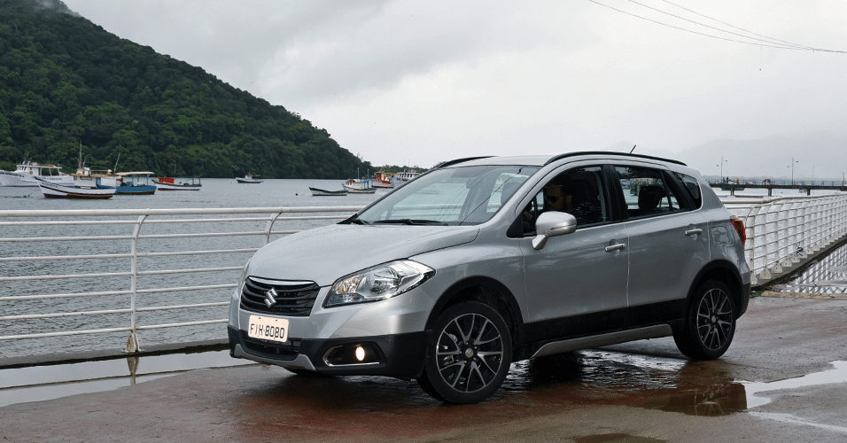 Suzuki SX4 S-Cross GL - Murilo Góes/UOL