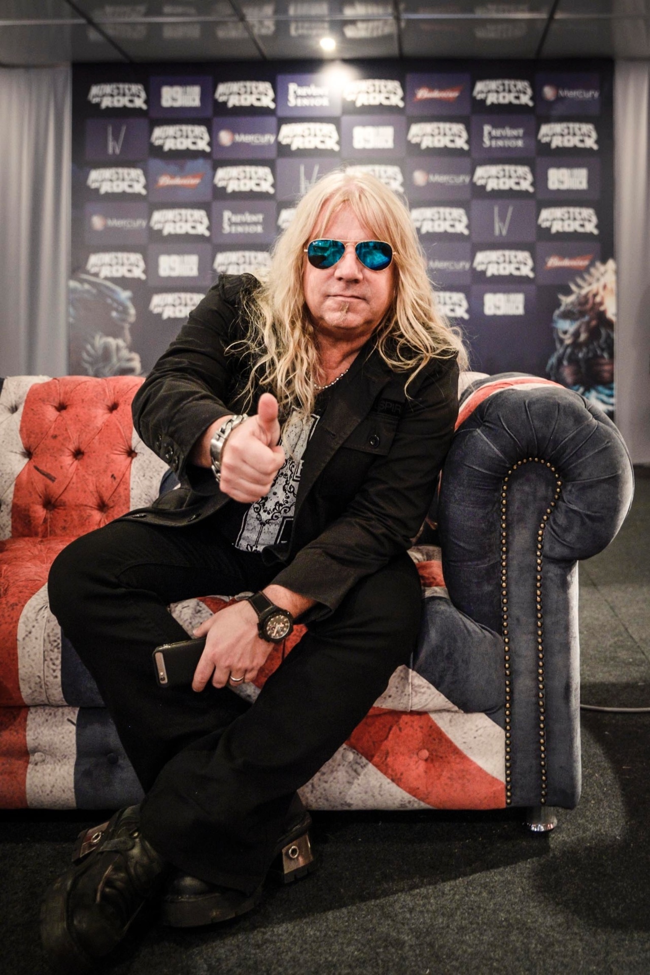 25.abr.2015 - O baixista e vocalista Mat Sinner após conceder entrevista ao UOL - Rafael Roncato/UOL