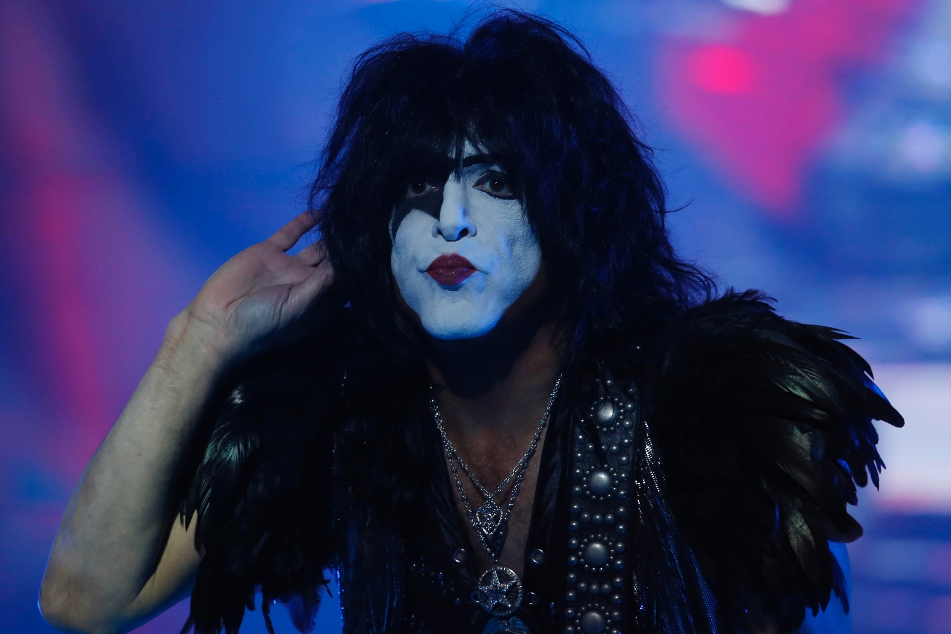 26.04.2015 - KISS fecha o Monsters of Rock em São Paulo; a banda atrasou mais de 40 minutos para subir ao palco do Anhembi - Junior Lago/UOL