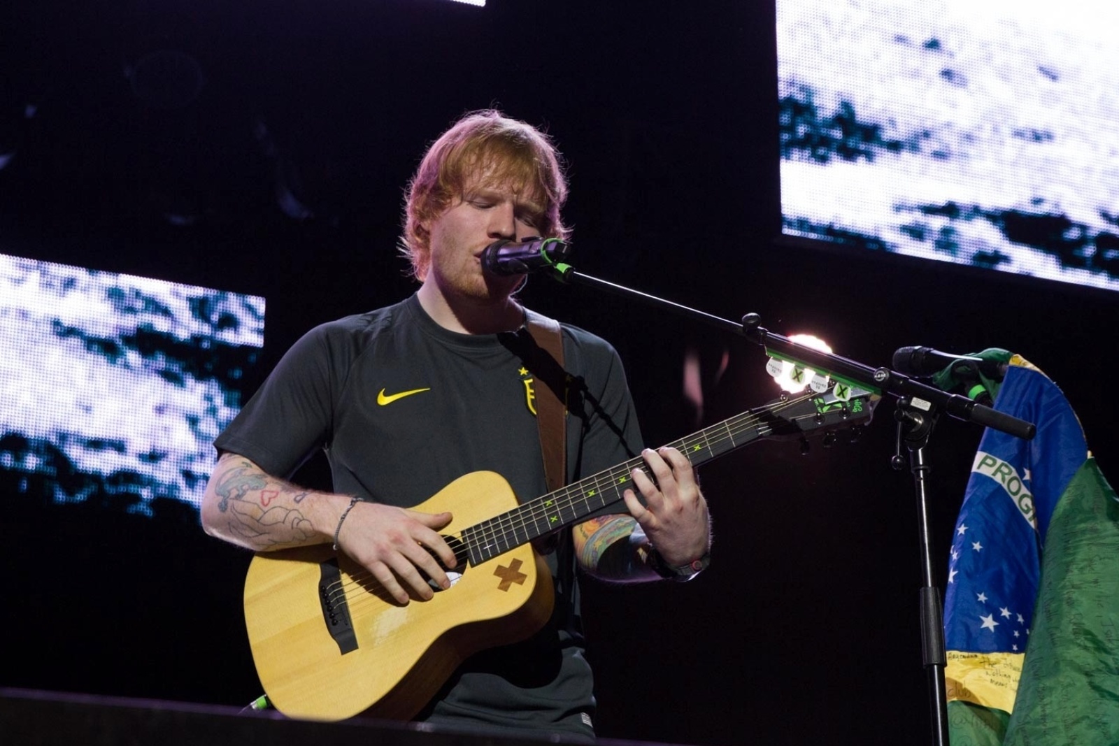 28.abr.2015 -  O cantor britânico Ed Sheeran abriu sua turnê brasileira nesta terça-feira (28) no Espaço das Américas, em São Paulo - Marcelo Brammer/AgNews