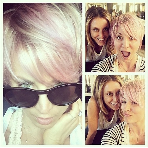 28.mar.2015 - Kaley Cuoco pinta o cabelo de rosa e mostra resultado no Instagram. "Queria fazer isso há anos! Finalmente fiquei linda de rosa. Obrigada @vspaeth por me dar uma cor tão especial. Obcecada"