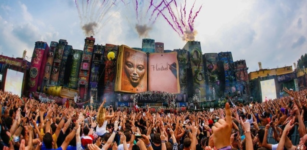 A fama do festival Tomorrowland vem dos elementos cênicos - Divulgação