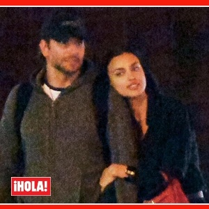 Revista espanhola Hola! flagrou Bradley Cooper e Irina Shayk passeando pelas ruas de Nova York