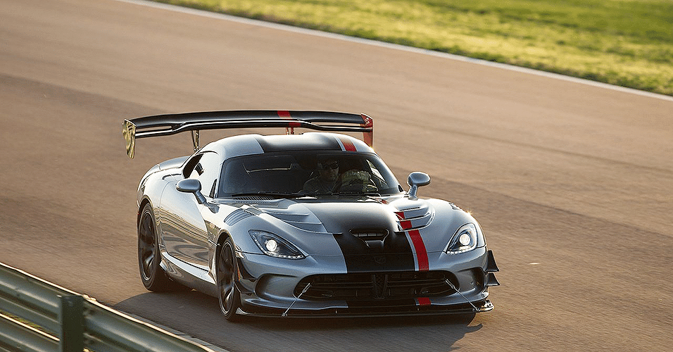 Dodge Viper ACR 2016 - Divulgação