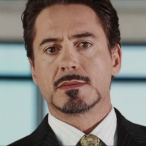 Robert Downey Jr. em cena de "Homem de Ferro" - Reprodução