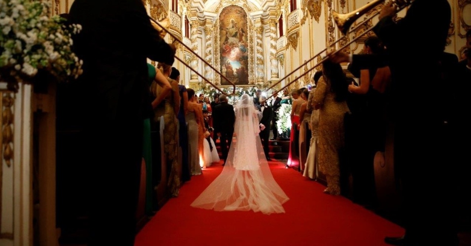 12.mai.2015 - Preta Gil e Rodrigo Godoy se casam no Rio de Janeiro