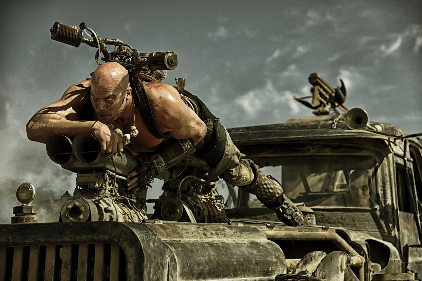 Cena de "Mad Max - Estrada da Fúria" - Divulgação