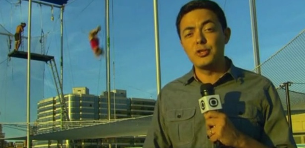Polícia americana interrompe link e expulsa equipe da Globo