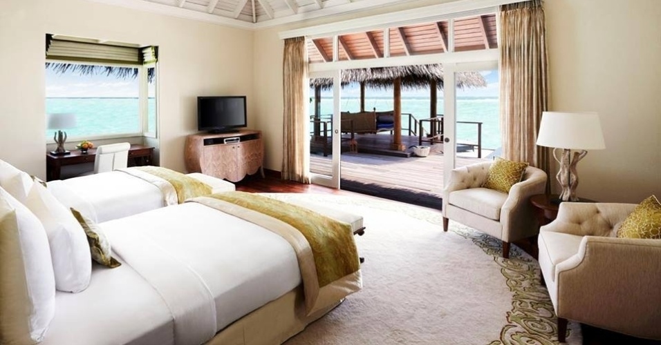 O resort Taj Exotica, um dos primeiros destinos de Preta Gil e Rodrigo Godoy, tem bangalôs sofisticados com decks para o mar