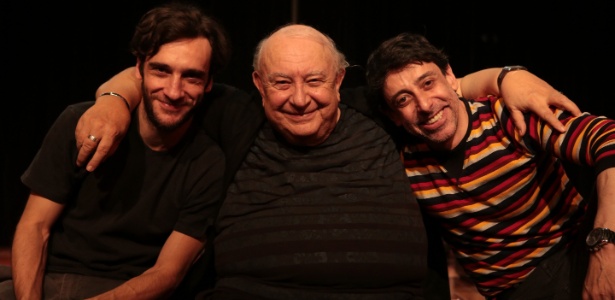 Ricardo Gelli e Sergio Mamberti com o diretor de "Visitando o Sr. Green", Cassio Scapin  - Ale Catan