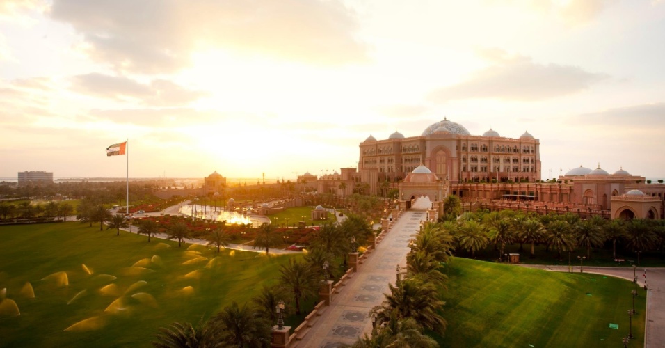 Preta Gil e Rodrigo Godoy se sentirão em um castelo quando forem se hospedar no luxuoso Emirates Palace, em Abu Dhabi
