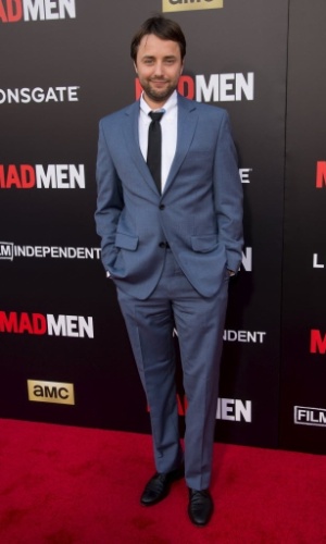 17.mai.2015 - Vincent Kartheiser, o Pete Campbells, comemora o final da série "Mad Men" no teatro Ace, em Los Angeles